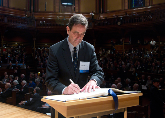 UCSC physicist inducted into American Academy of Arts and Sciences