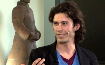 Alumnus Tom Franco brings his collaborative art culture to UC Santa Cruz