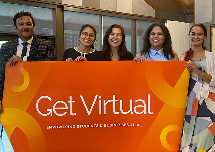 UC Santa Cruz students and SUBA partner to bring East Salinas businesses online