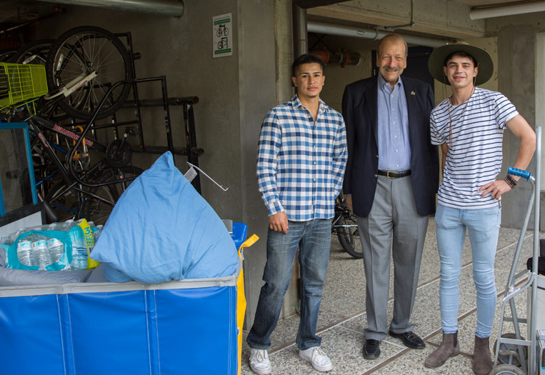 George Blumenthal at move-in day