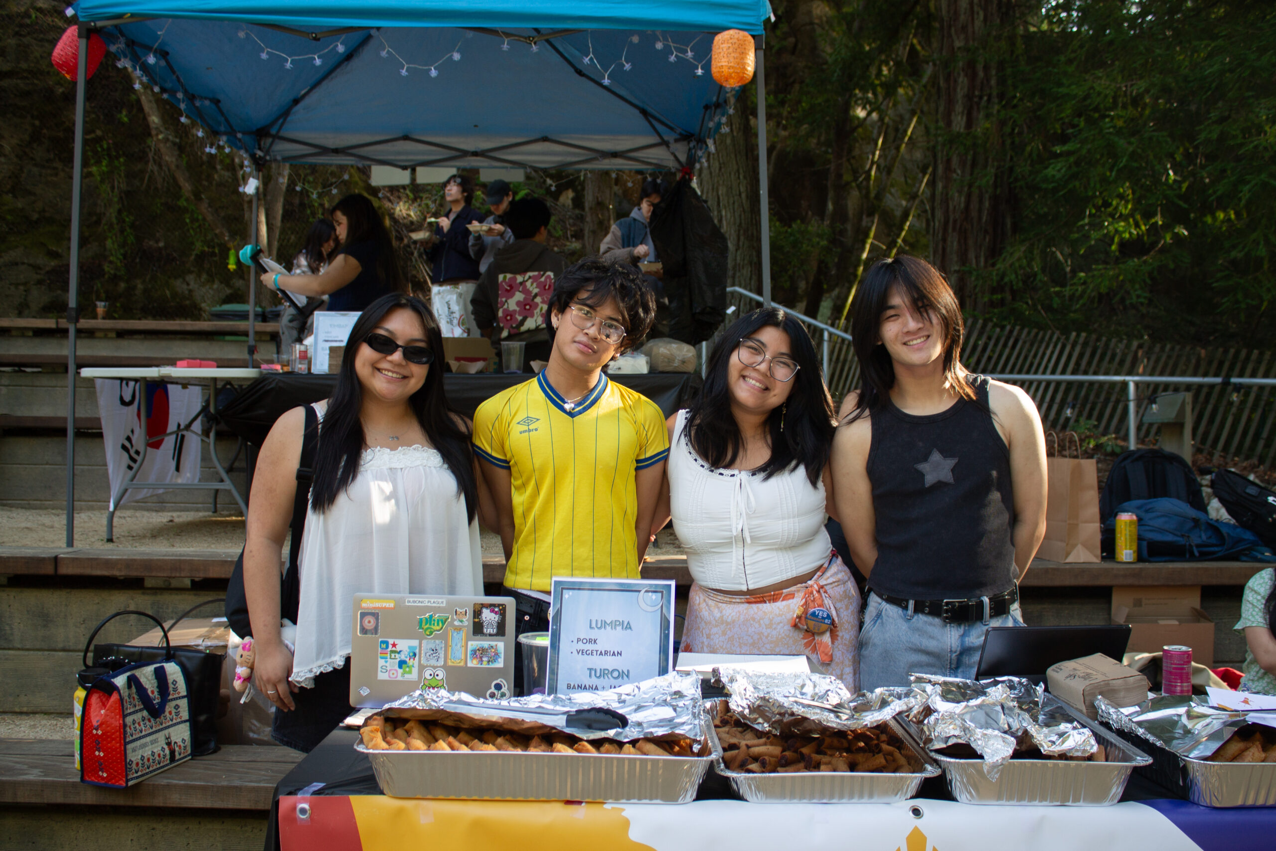 Bayanihan sells lumpia