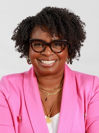 Photo of Nomsa Khalfani