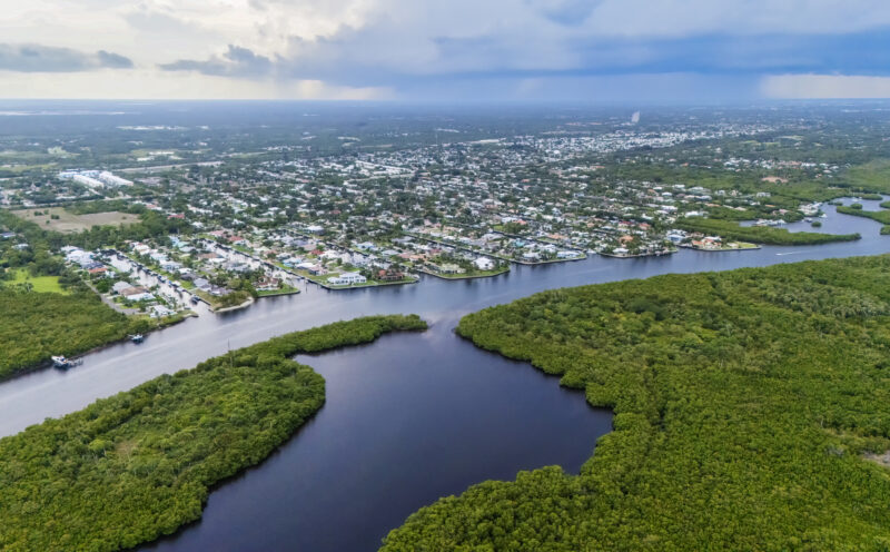 New analysis of home sales makes economic case for resilient coastal forests